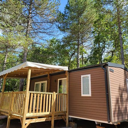 Camping De Graniers Monoblet Esterno foto