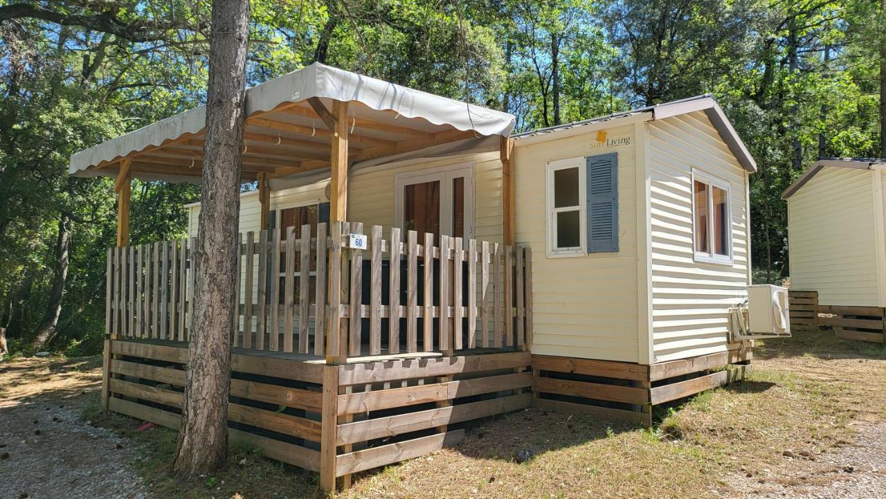 Camping De Graniers Monoblet Esterno foto