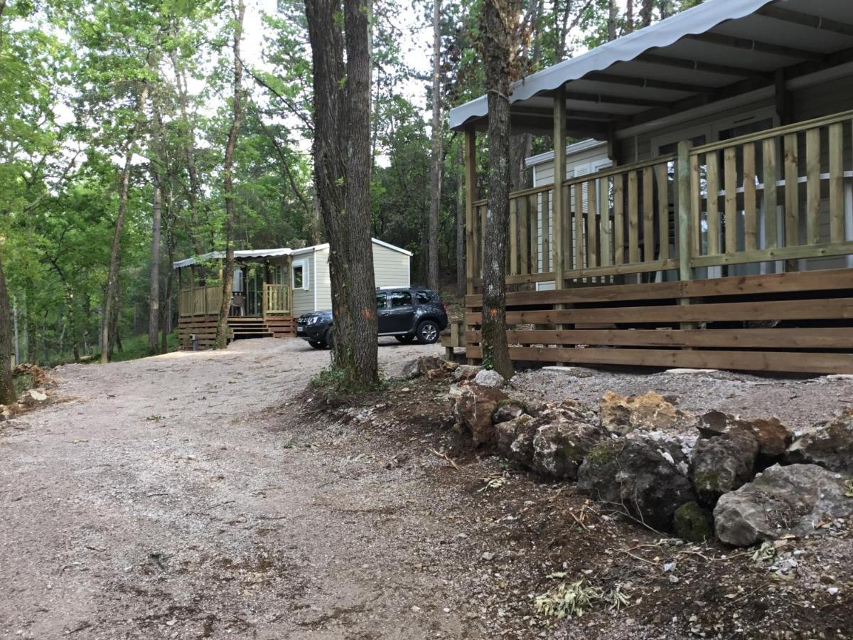 Camping De Graniers Monoblet Esterno foto