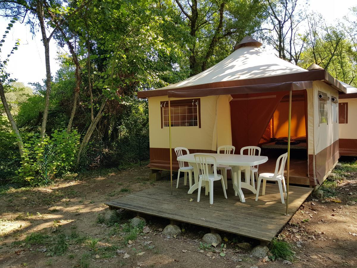 Camping De Graniers Monoblet Esterno foto