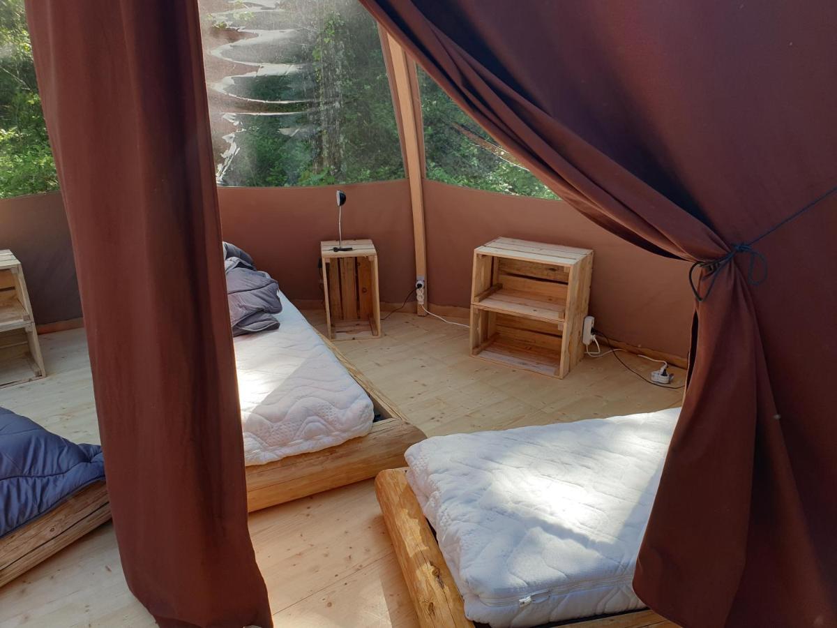 Camping De Graniers Monoblet Esterno foto